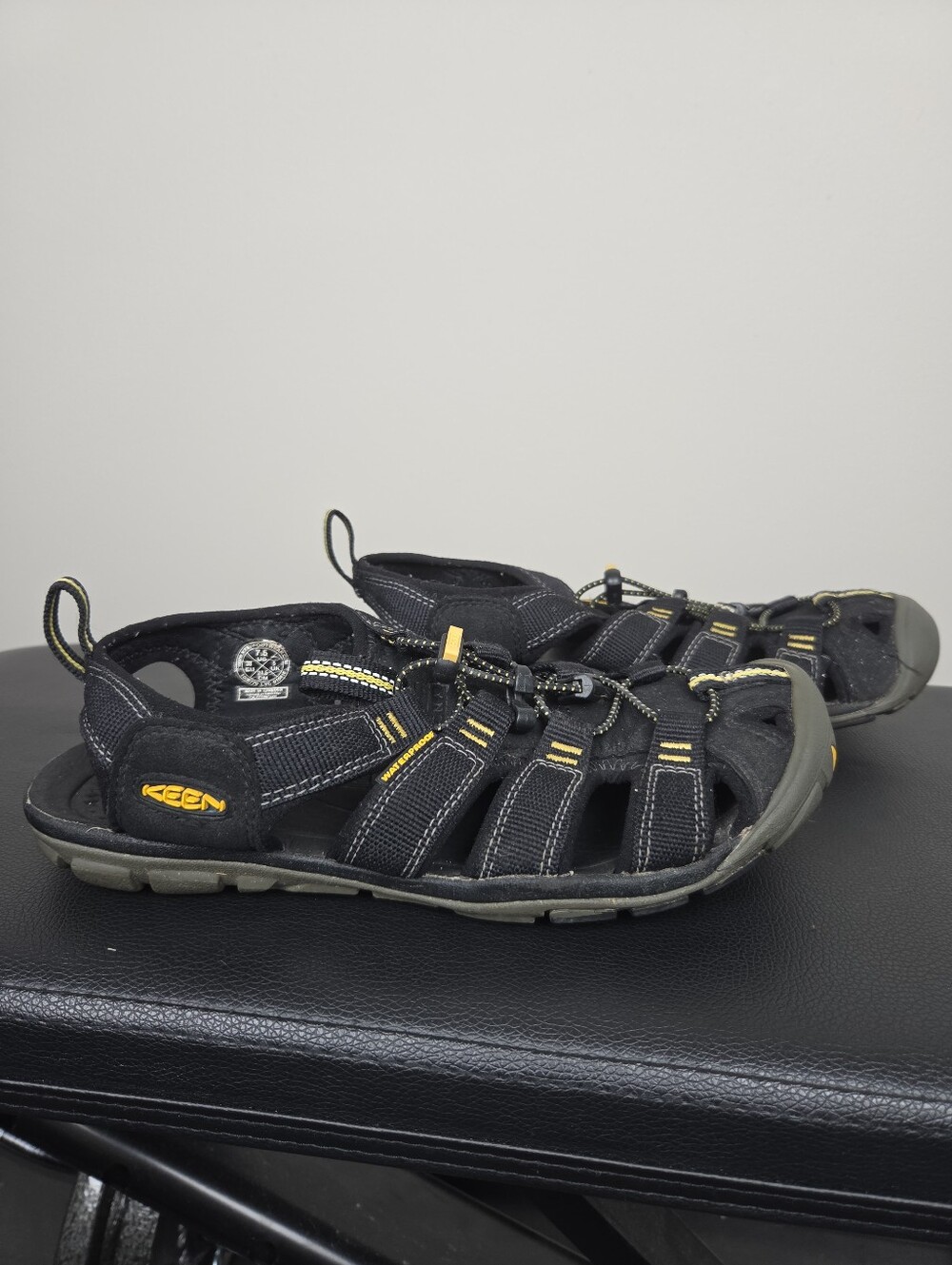 Keen Clearwater CNX Water Sandals Womens 7.5 Black Outdoor Hiking